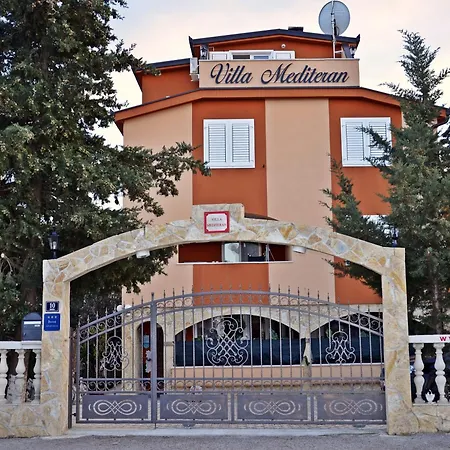 Apartment Mit Terrasse Und Grill